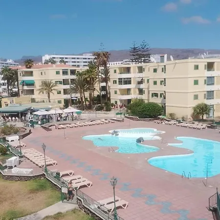 Life Only 5 Minutes Away And Heated Pool Playa del Inglés