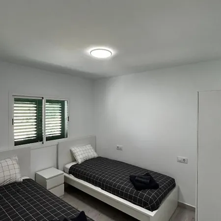 Life Only 5 Minutes Away And Heated Pool * Playa del Inglés